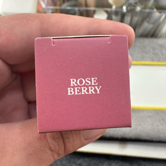 HAN Skincare Cosmetics: All Natural Multi-Stick (Rose Berry) - Picture 4 of 5